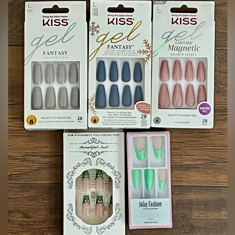 Kiss Nails - Assorted Colors & Brands